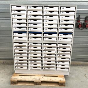 Meuble de laboratoire 32 tiroirs