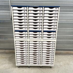 Meuble de laboratoire 33 tiroirs