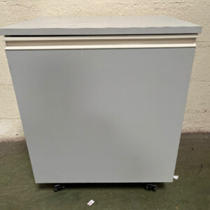 Meuble sous paillasse - placard