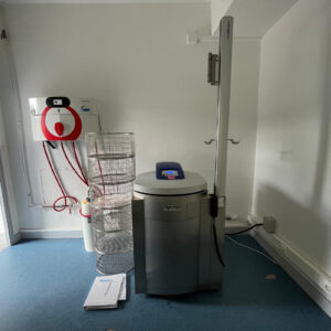 Autoclave SYSTEC VB 150 + Palan électrique