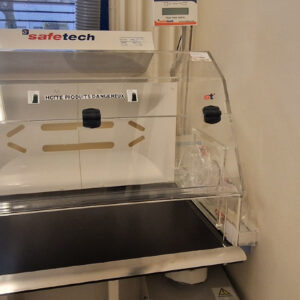 Hotte de pesée SAFETECH ST1-900 + Option FT Alarme & caisson filtration