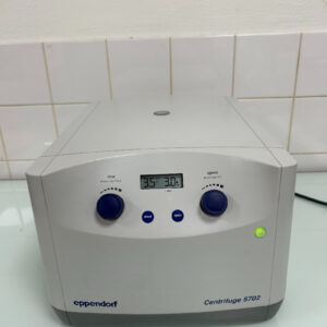 Centrifugeuse EPPENDORF 5702