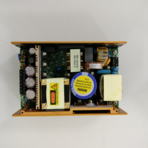 Bloc à découpage d'alimentation XP power 24V 7,5A